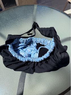 Hotslings Pouch Style Baby Carrier $8