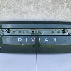 Rivian R1T Tail Gate 