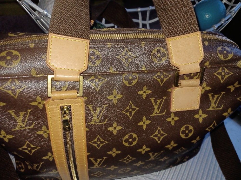 Authentic Louis Vuitton 2way Bosphore Monogram Canvas Brown Travel/messenger Bag