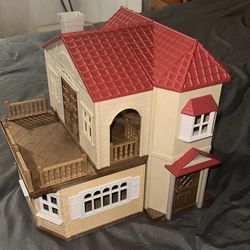 Calico Critters House And Accessories 
