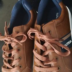 Size 5 Son Nautica