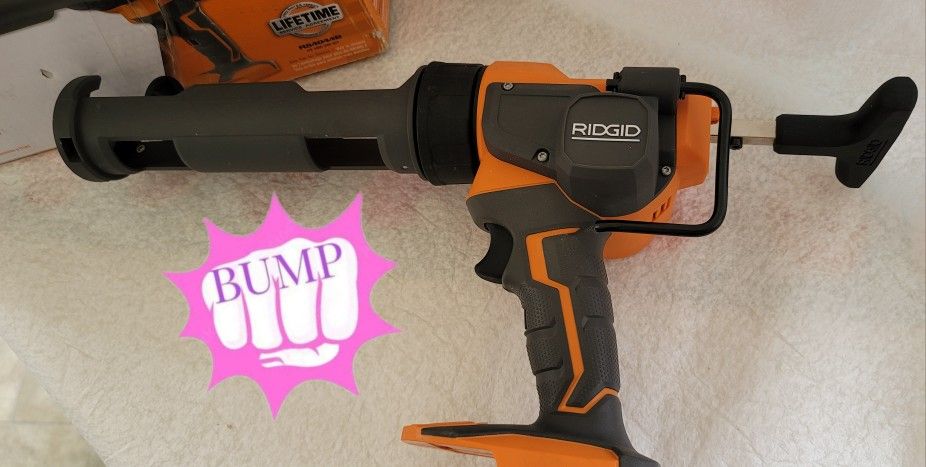RIDGID 18V Cordless 10 oz. Caulk Gun and Adhesive Gun (**NEW**)