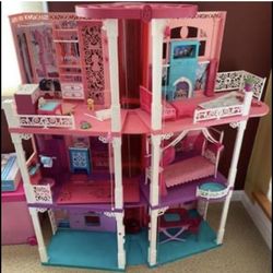 Barbie Dream House