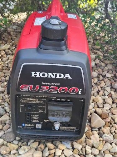 Honda  Inverter   Eu2200i 