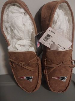 New Men's Moccasin Suede New England Patriots Lounge Slippers Size Extra Large