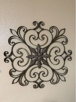 Decorative wall pieces