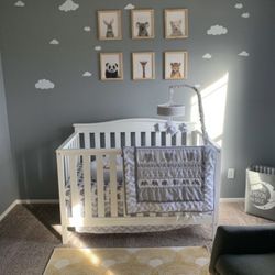 Baby/ Toddler Crib 