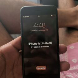 iPhone 8 used passcode lock sim card unlock 170$