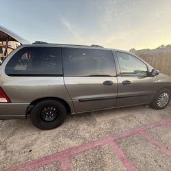 2002 Ford Windstar