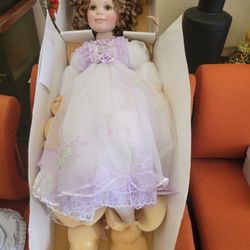 Brand New Paradise Galleries “Samantha” Collectible Doll – 30”