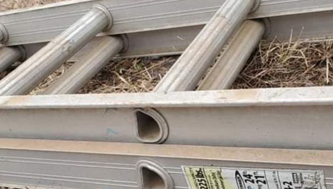 24 Ft Exstintion Ladder