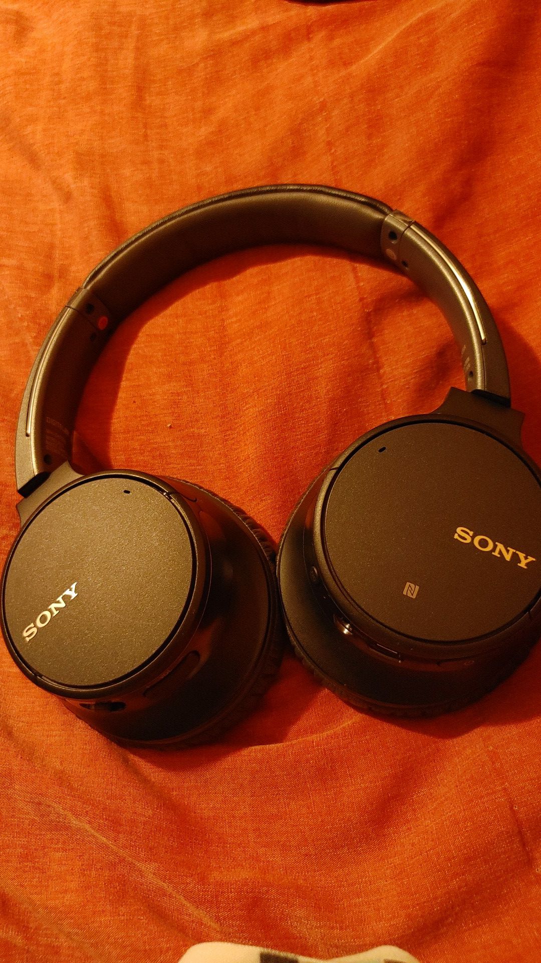 Sony CH700N Digital Noise Cancelling Headphones