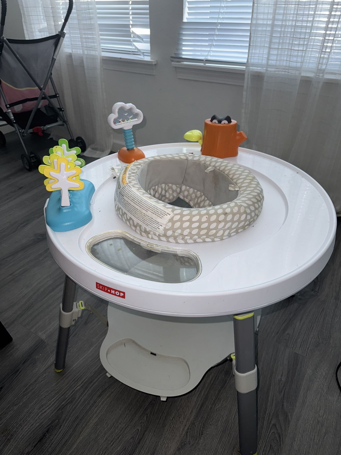 Skip hop baby bouncer