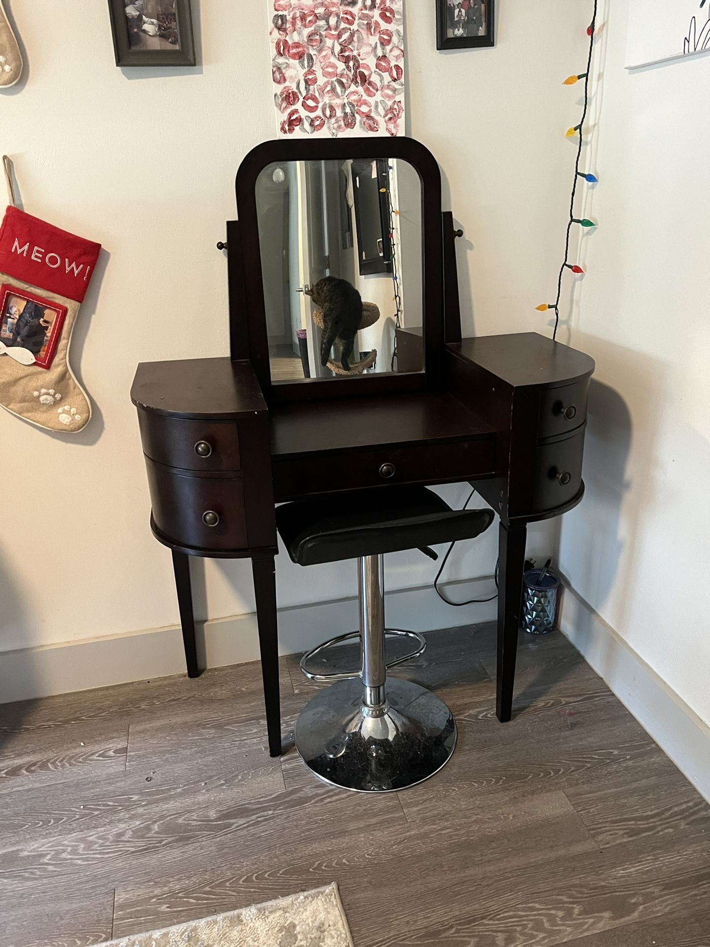 makeup vanity and chair 