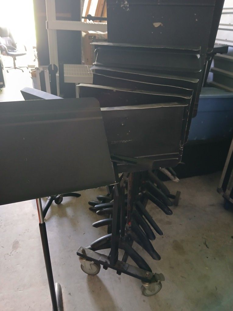 Manhasset Type Music Stands