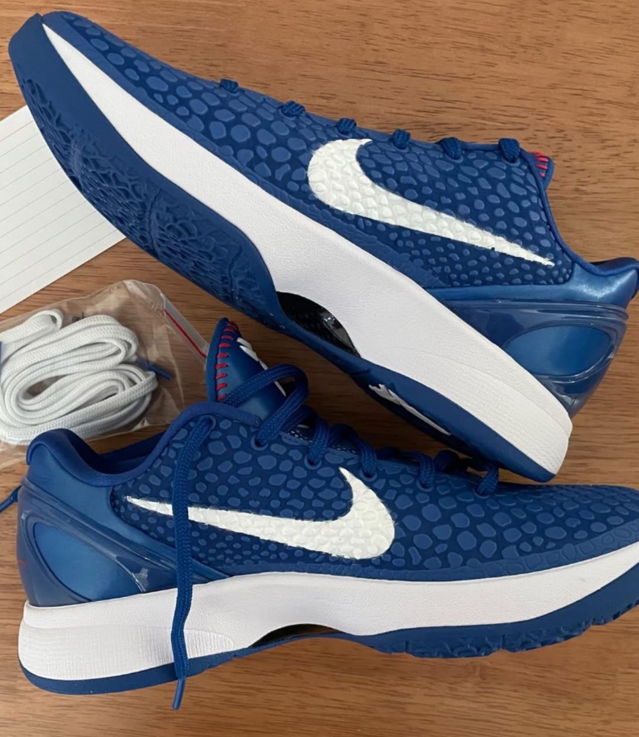 Nike - Kobe Dodgers Size 8