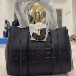 Marc Jacobs The Tote Bag