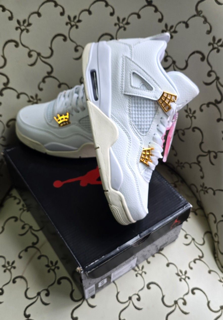Jordan 4 Retro