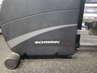 Schwinn 410i Elliptical for Sale in Columbus OH OfferUp