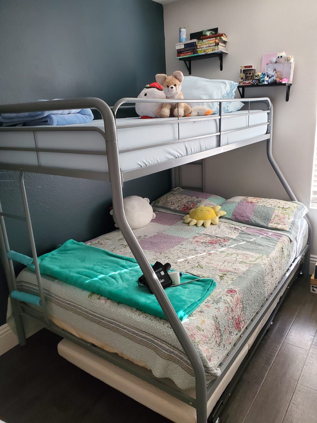 Bunk bed