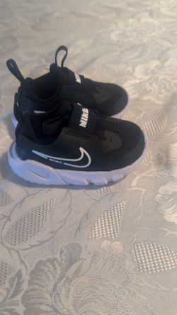 Nikes size 4c