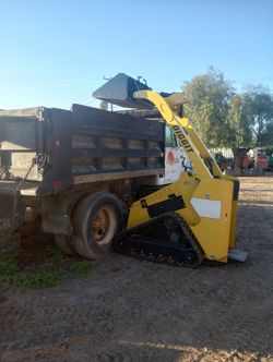 New 2023 Mini-Skid Steer Loader