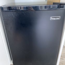 Magic Chef Mini Fridge