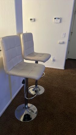 Free 2 barstools pick up only