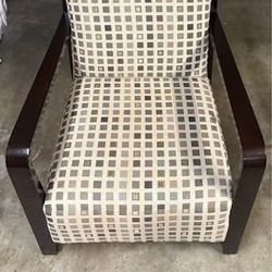 Accent chair
