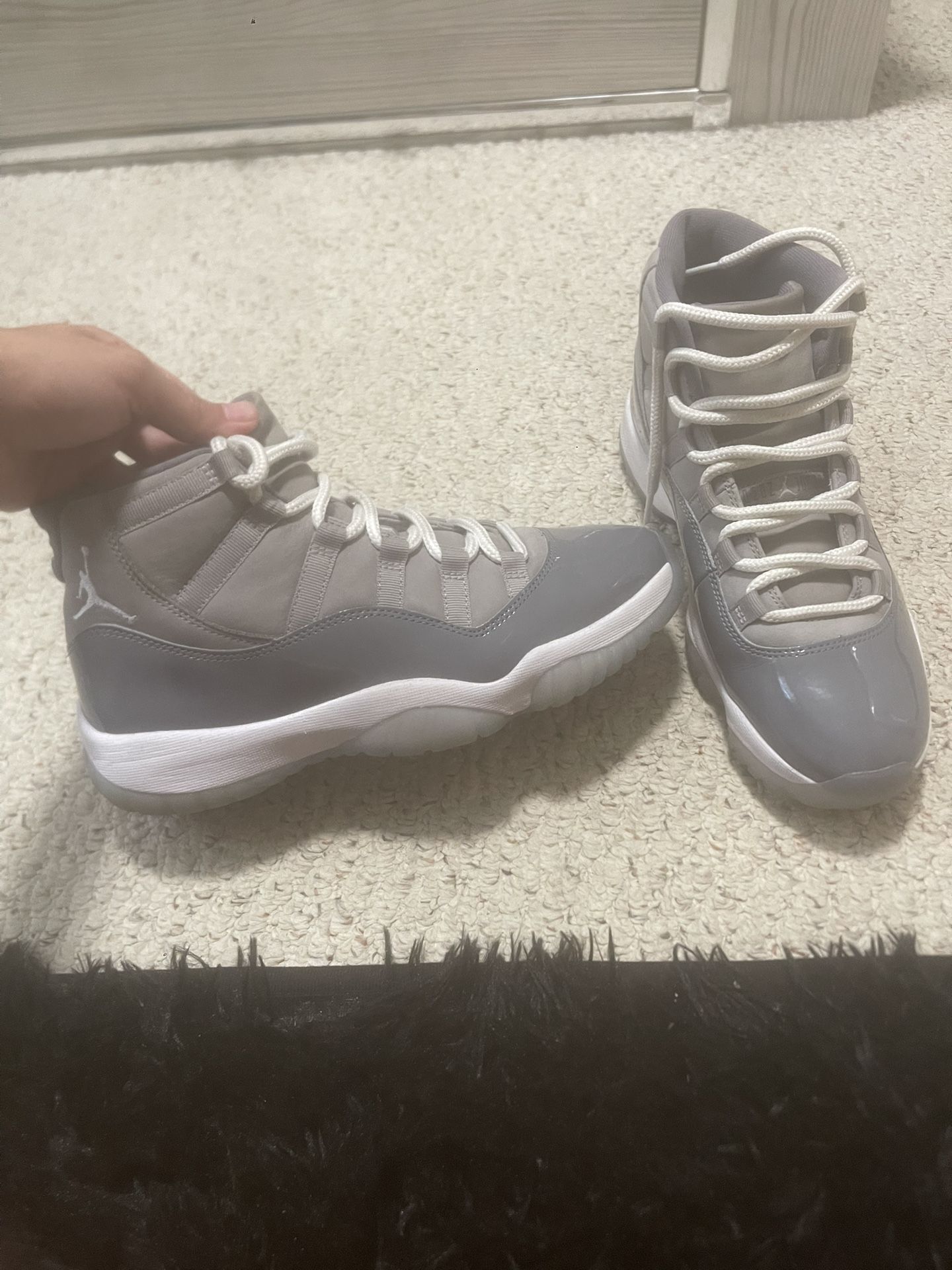Wolf Greys Jordans