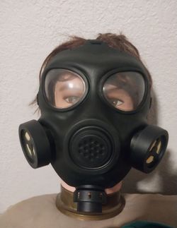 Biohazard gas mask