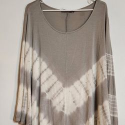 NWT Belldini Pearl Grey Poncho Size: 0/S 