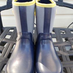 Ugg kids Kex waterproof rain boot size 2 Big kids