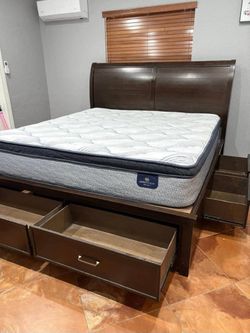 BED WITH DRAWERS/ QUEEN BED/ STORAGE/ LIMITED OFFER 