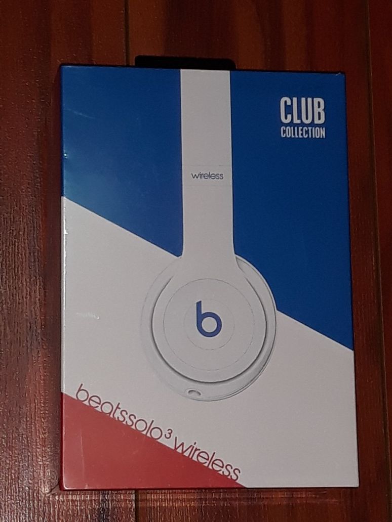 Beats by Dr. Dre Solo3 Club Collection On Ear Wireless Headphones club white