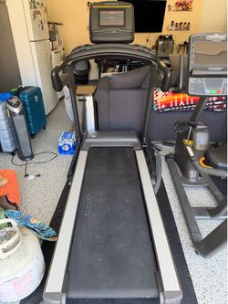 Matrix TF50 Folding Treadmill w/ XER Premium Touchscreen + RFID (Apple Fitness Compatible) – Like New