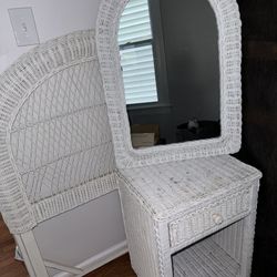White Wicker Twin Bedroom Set
