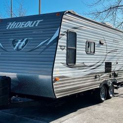 2016 23’ long RV trailer Hideout