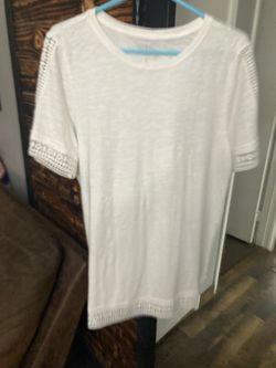 Woman’s Top Size Medium