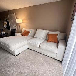 Mathis Home Troy Sectional 