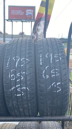 Used pair of 195/16R15 BARUM BRAVURIS 2