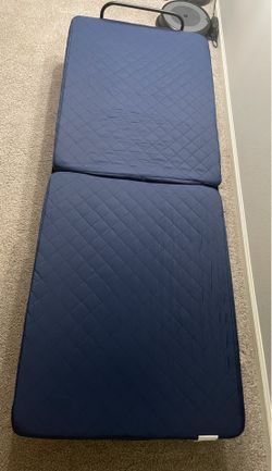 Folding Rollaway Guest Bed – Navy Blue