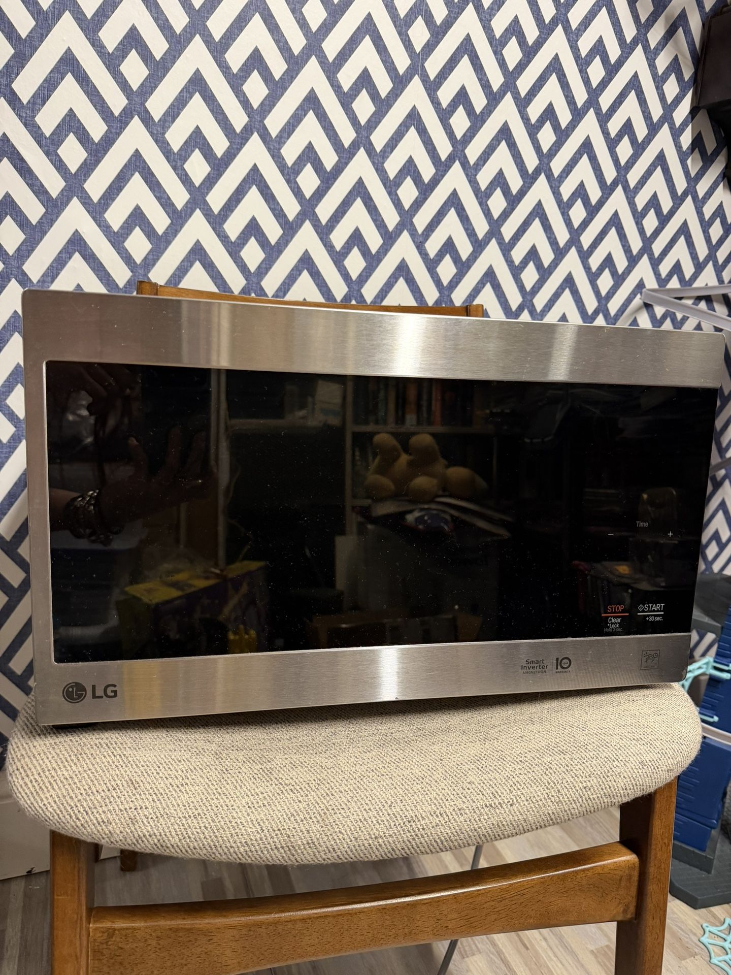 LG LMC0975ST microwave