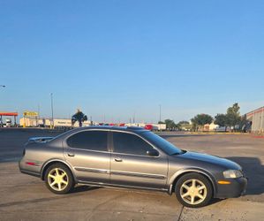 2000 Nissan Maxima