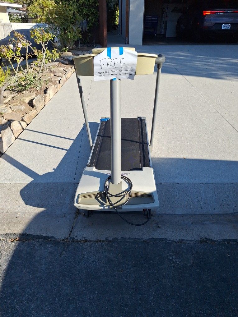 LifeFitness Treadmill