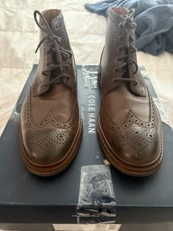 Wing Tip Size 8 Leather Shoes