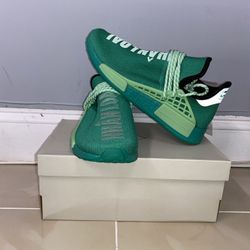 Pharrell x NMD HUMAN RACE ‘CORE GREEN’