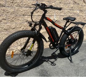 BRAND NEW! 750/1000 Watt Electric Fat Tire E-Bike, 28mph, 26x4.0 Fat Tire, Rear Rack/w/FREE HEAVY DUTY 4FT CHAIN LOCK
