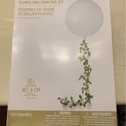 Floral Balloon Tail Kit