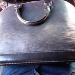 Louis Vuitton ALMA epi Leather Bag